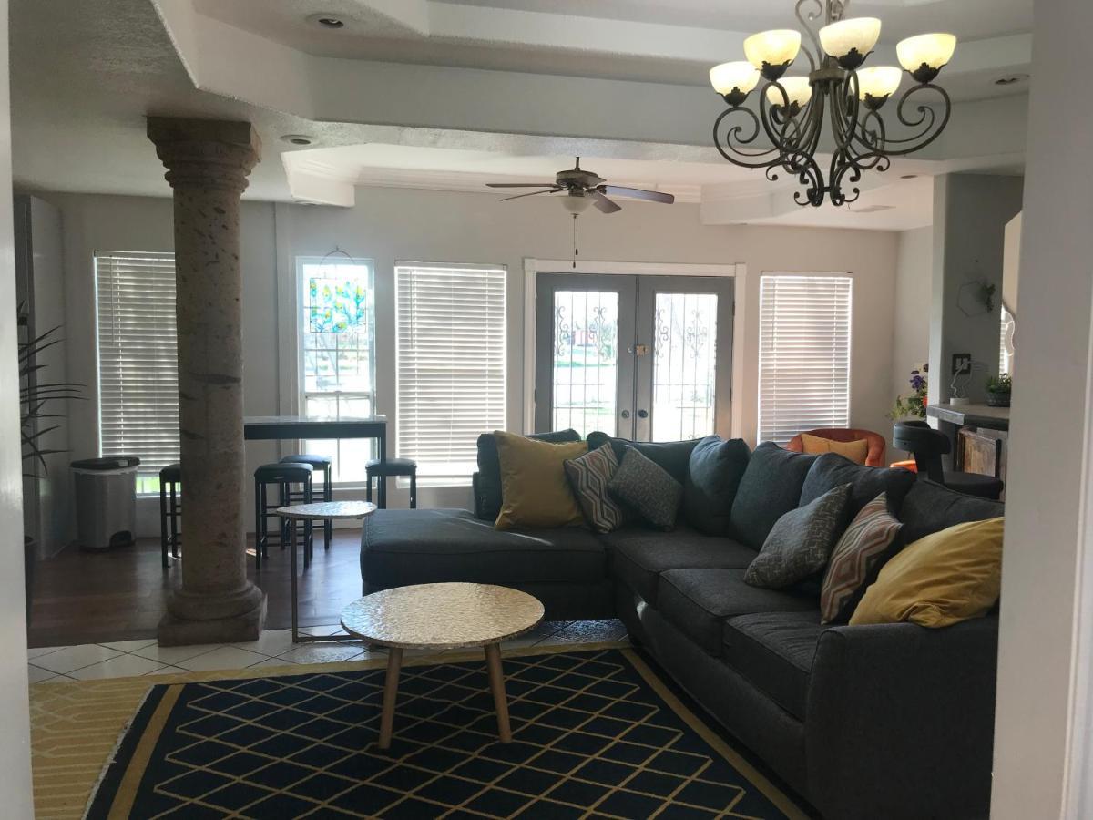 Cheerful 4 Bedroom Home With Pool And Bbq Area With 5Th Bedroom Option Μπράουνσβιλ Εξωτερικό φωτογραφία